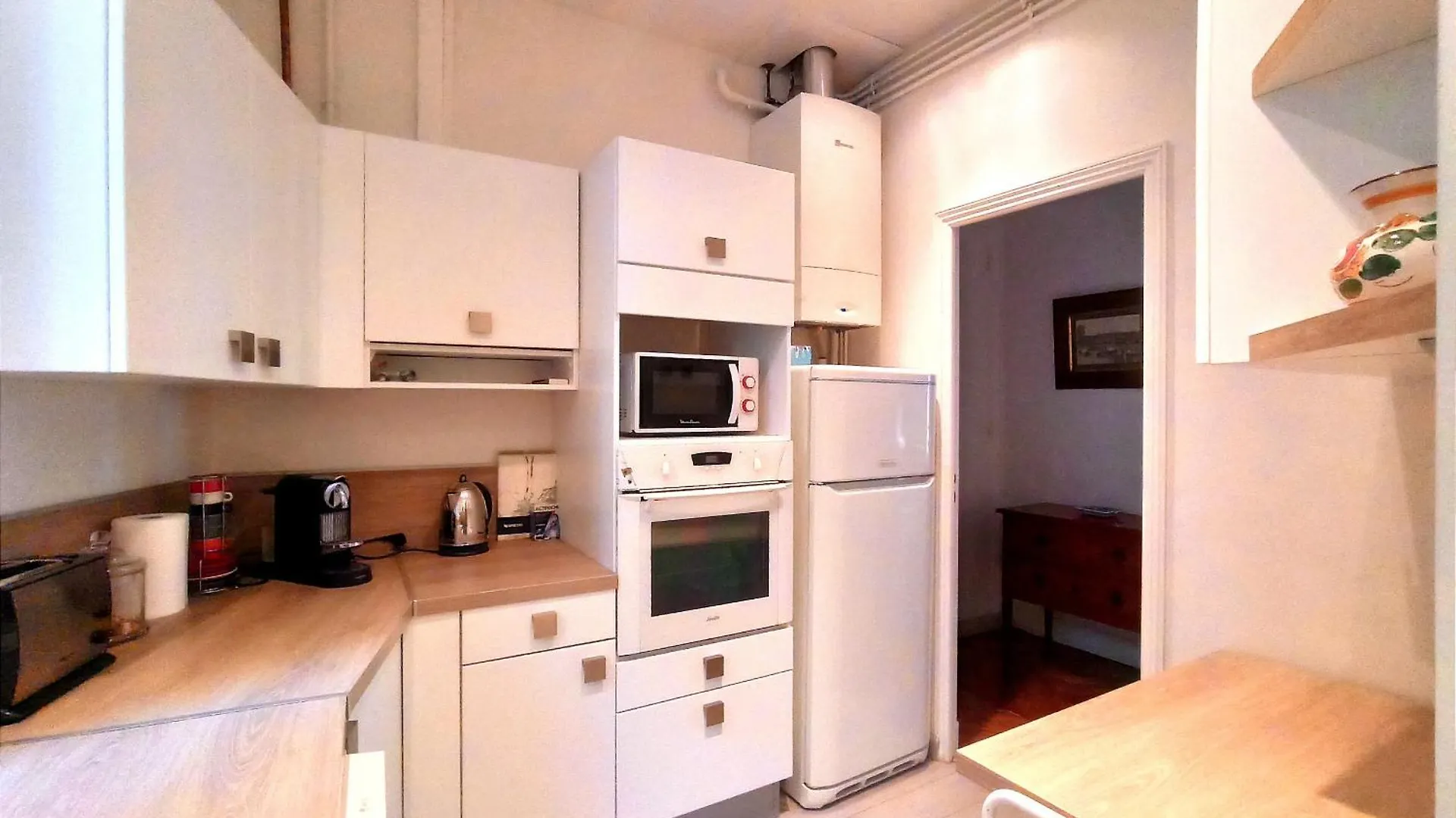 Bd De La Tour Maubourg - Paris 7 Apartment 0*,  France
